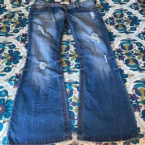Maurices size 7–8 low rise bellbottoms distressed detailing gently, Preloved